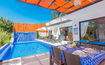 Villa Nar Çiçeği